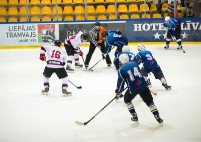 Amberpuck (200 of 1002)