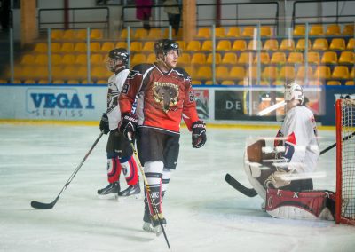 Amberpuck (603 of 1002)