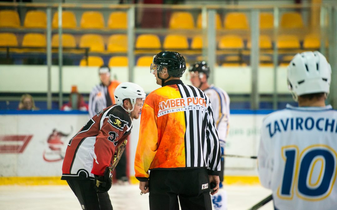 Aizvadīts “Amber Puck” turnīrs hokejā amatieriem